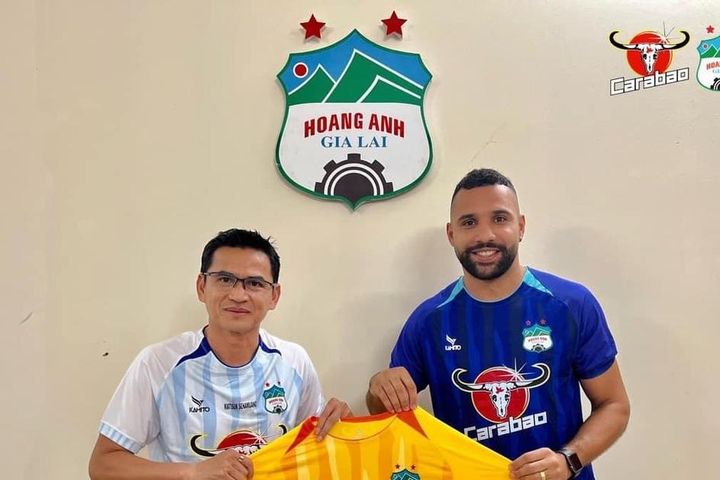 Hoàng Anh Gia Lai chiêu mộ trung vệ người Brazil