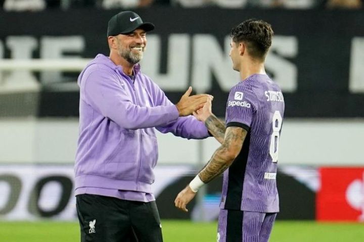 Jurgen Klopp lập kỷ lục mới tại Liverpool, tiết lộ vì sao thay cả 11 cầu thủ