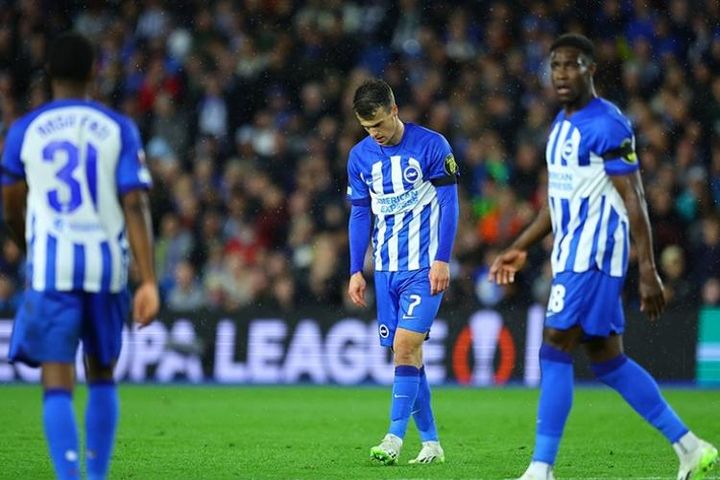 Rực lửa Europa League: Brighton nếm trái đắng, West Ham lội ngược dòng