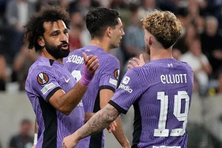 Liverpool nối dài mạch thắng: Salah bùng nổ, san bằng kỷ lục vĩ đại của Henry