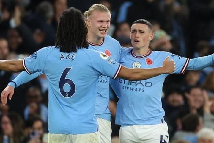 Man City chờ 'hủy diệt' Nottingham Forest, Man United khó đá với Burnley