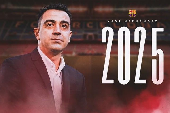 Xavi gia hạn hợp đồng với Barcelona đến năm 2025