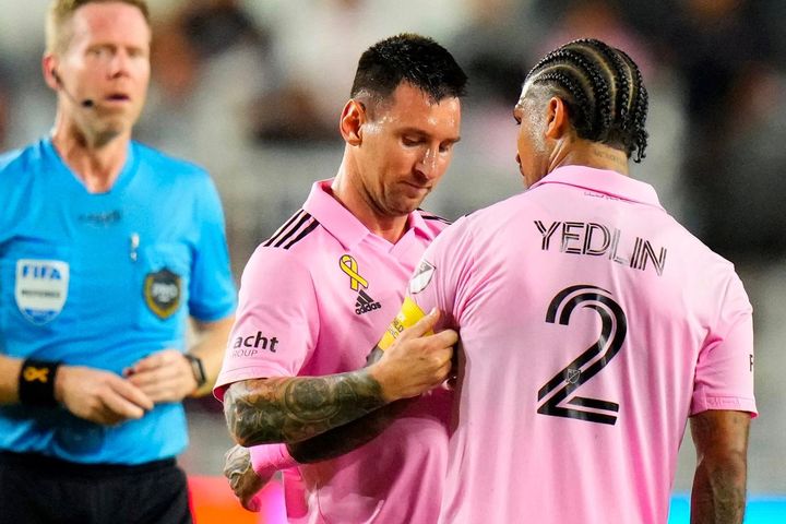 Messi có nguy cơ lỡ trận chung kết Cup Quốc gia Mỹ do chấn thương