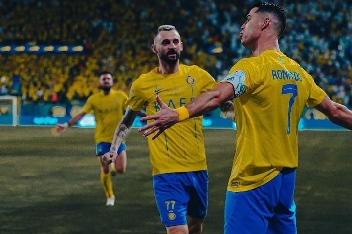 Ronaldo lập cú đúp, Al Nassr thắng sau màn rượt đuổi 'điên rồ'