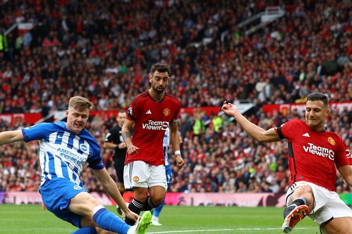 MU hỏi mua Ferguson, Barca liên hệ De Ligt