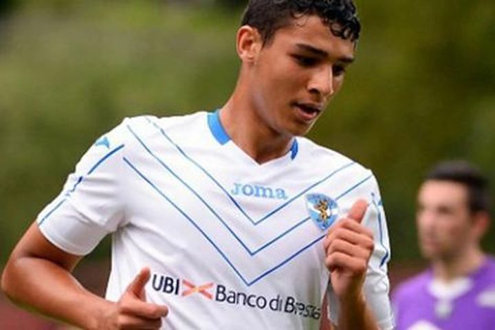Đội 'nhà nghèo' V-League thử việc cầu thủ từng gia nhập AS Roma với giá gần 80 tỷ đồng