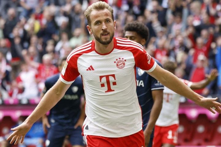 Harry Kane ghi bàn ''như máy' giúp Bayern Munich lên ngôi đầu Bundesliga