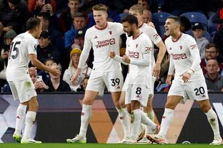 Kết quả bóng đá hôm nay (24-9): MU thắng tối thiểu, Barca ngược dòng siêu kịch tính