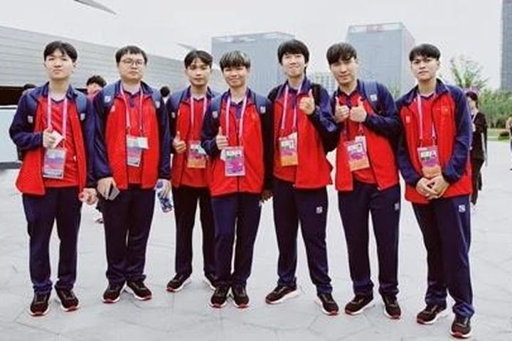 Tuyển Liên minh huyền thoại Việt Nam giành vé vào tứ kết ASIAD 19; Vì sao Cadiz chọn Vĩnh Nguyên mà không phải Công Phượng, Quang Hải?