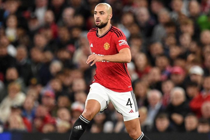MU và bệ phóng Sofyan Amrabat
