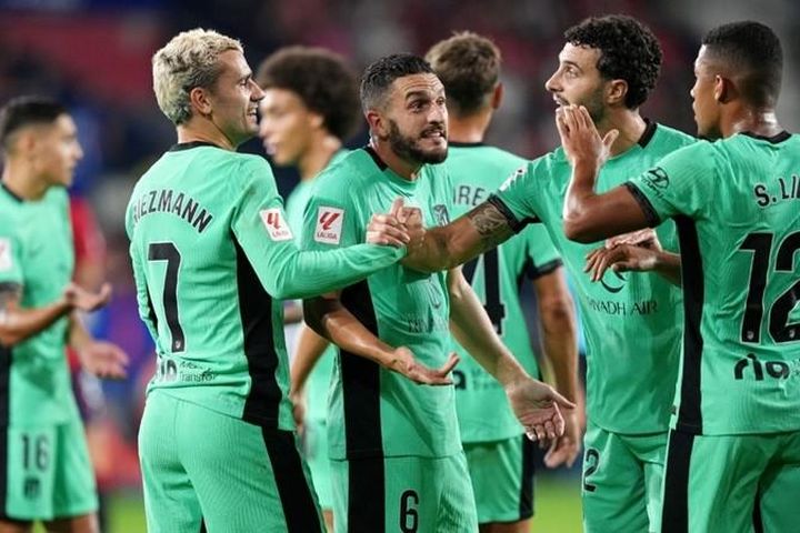 Atletico mạnh mẽ trở lại đường đua