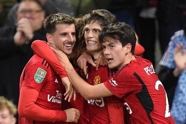 Man United nguy mất trắng 8 ngôi sao