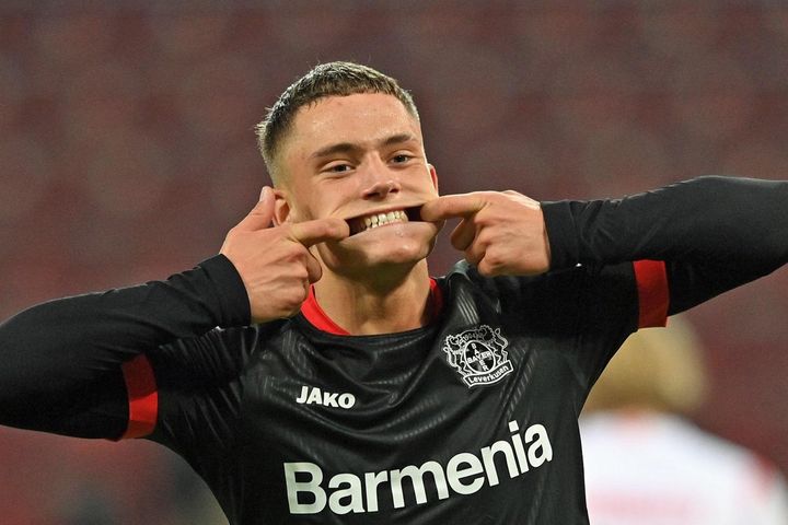 Barca nhắm ngôi sao của Bayer Leverkusen