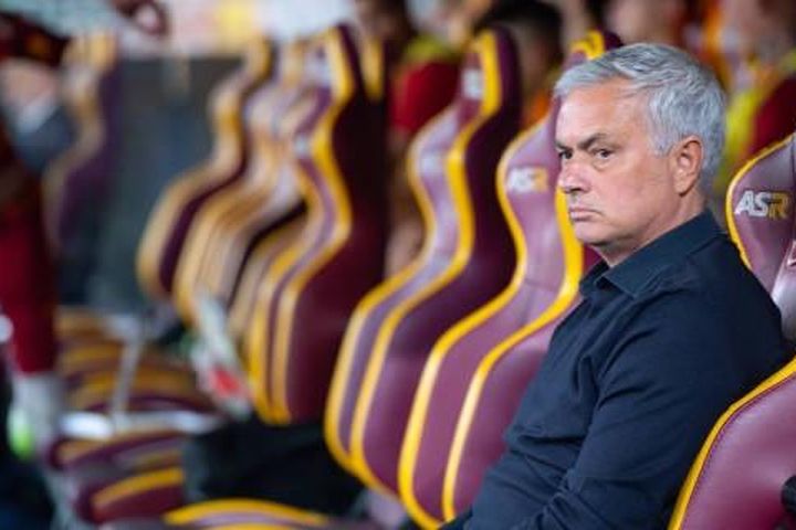 Kết quả bóng đá hôm nay 29/9/2023: Roma của HLV Mourinho thua sốc