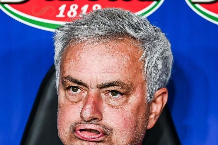 Mourinho nói điều phũ phàng khi AS Roma chạm đáy